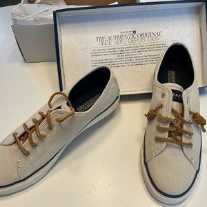 SPERRY TOPSIDERS Seacoast Ivory 8.5  New In Box